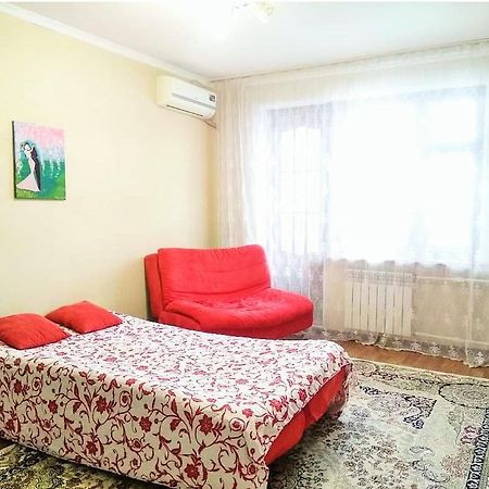 Mega Aktobe Apartment Eksteriør billede